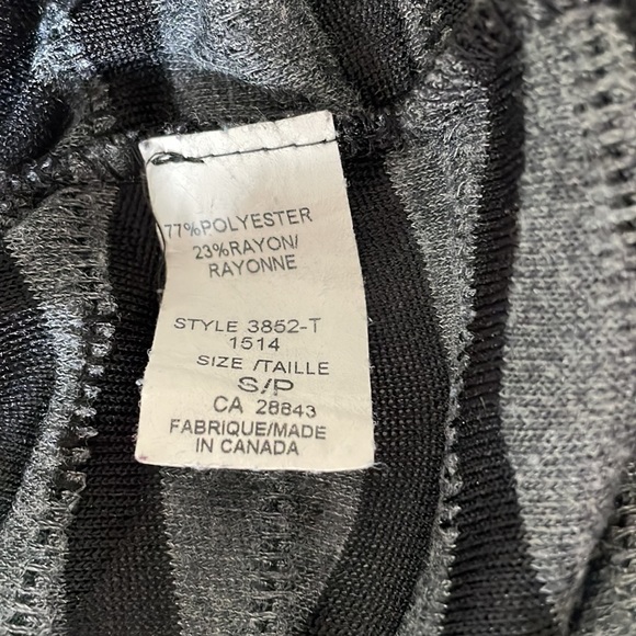 Eclipse black and grey crop top - Picture 4 of 4